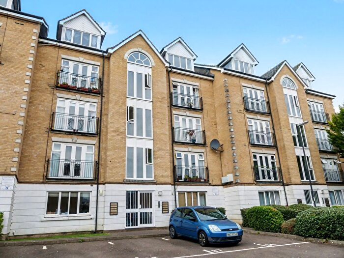 1 Bedroom Flat To Rent In Beverley Mews, Crawley, RH10