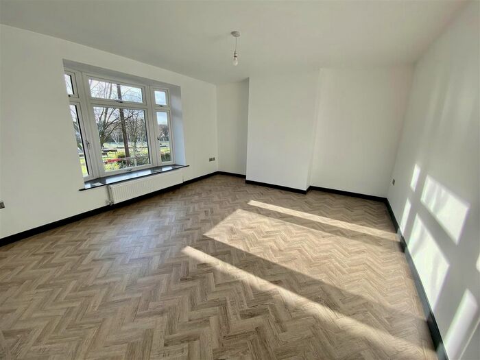 2 Bedroom Property To Rent In Albert Street, Stone ST15