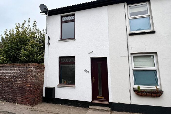 2 Bedroom End Of Terrace House To Rent In Lower Rainham Road, Rainham, Gillingham, ME8