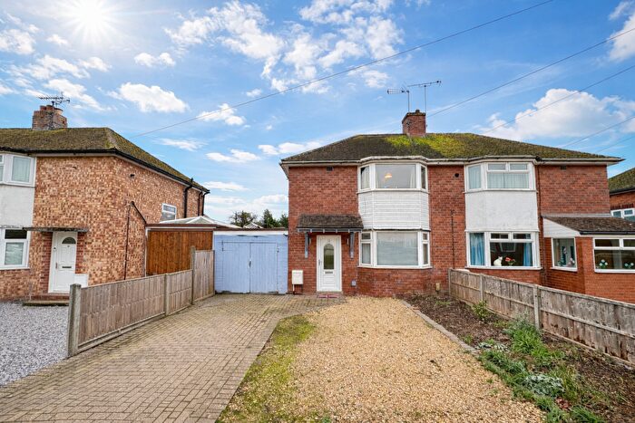 3 Bedroom Semi Detached House For Sale In Bute Avenue, Hereford, HR2