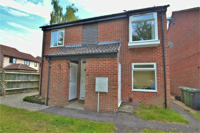 2 Bedroom Maisonette To Rent In South Millers Dale, SO53