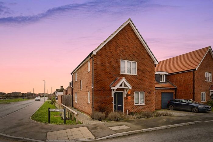 3 Bedroom Link Detached House For Sale In Bennett Way Sawston, Cambridge, Cambridgeshire, CB22