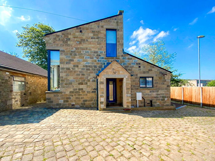1 Bedroom Detached House For Sale In Mill View House, Wren Nest Terrace, SK13