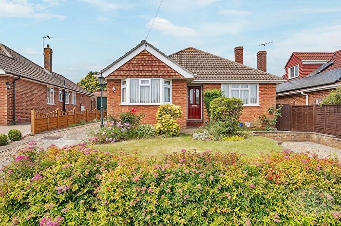 3 Bedroom Bungalow For Sale In Brocks Drive, Fairlands, Guildford, Surrey, GU3