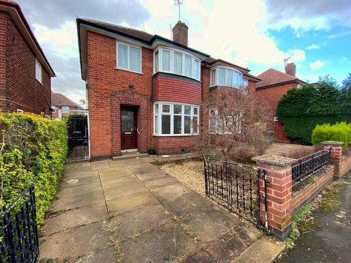 3 Bedroom Semi-Detached House To Rent In Bembridge Road, Leicester LE3