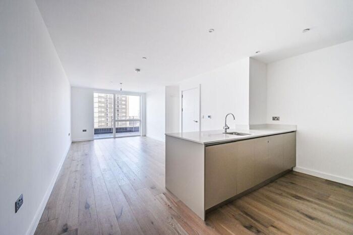 2 Bedroom Flat For Sale In Boulevard Point, Croydon, CR0