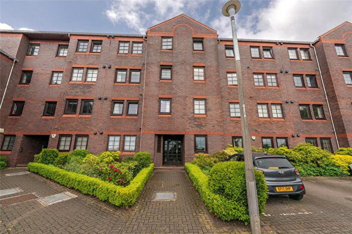 2 Bedroom Flat For Sale In / Orchard Brae Avenue, Edinburgh, EH4