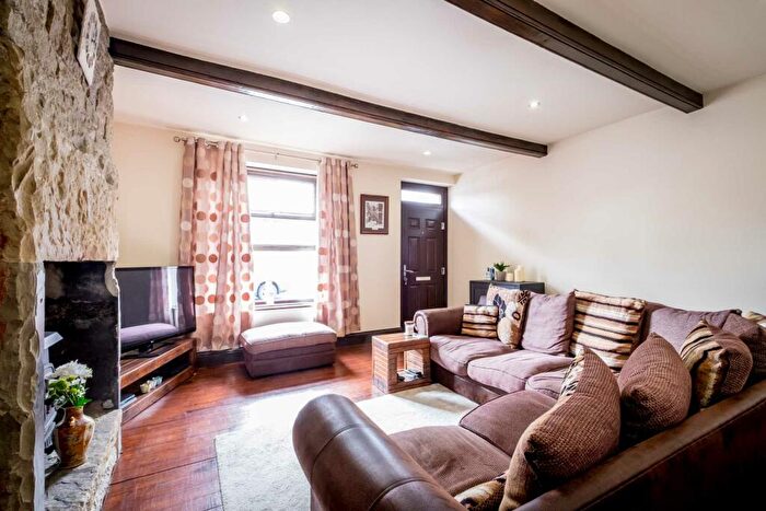 3 Bedroom Terraced House For Sale In Wessenden Head Road, Holmfirth, HD9