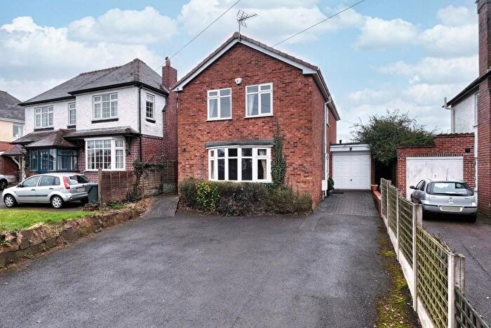 3 Bedroom Detached House To Rent In Birmingham Road, Marlbrook, Bromsgrove, Worcestershire, B61