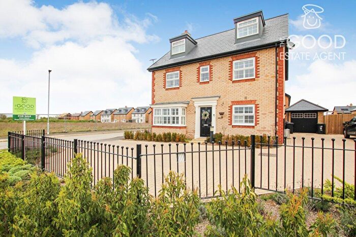 5 Bedroom Detached House For Sale In Foxglove Way, Ely, CB6