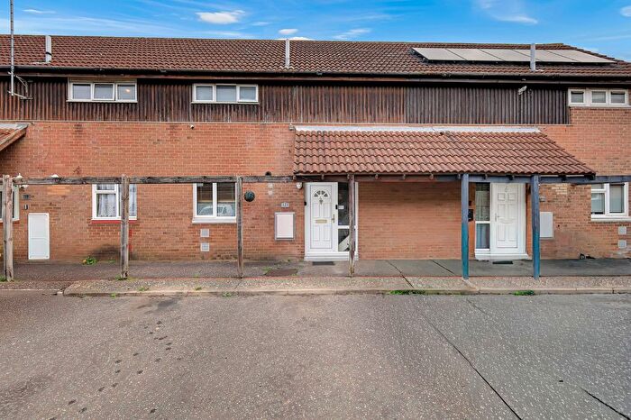 3 Bedroom Terraced House For Sale In Great Ranton, Pitsea, Basildon, Essex, SS13
