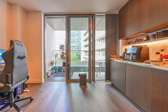 Studio To Rent In Park Drive, , Canary Wharf, London, E14