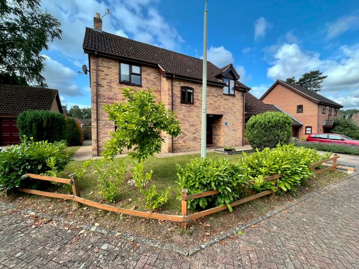 4 Bedroom Detached House To Rent In Walton Way, Brandon, IP27