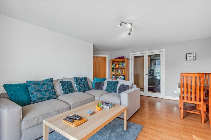 2 Bedroom Flat To Rent In Dolphin House, Smugglers Way, SW18