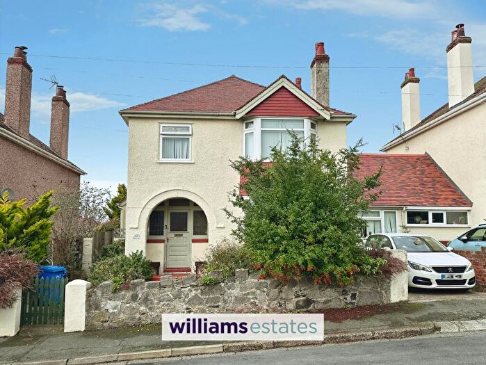 3 Bedroom Link Detached House For Sale In Plastirion Avenue, Prestatyn, LL19