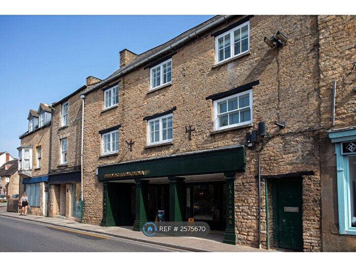 1 Bedroom Flat To Rent In High Street, Chipping Norton, OX7