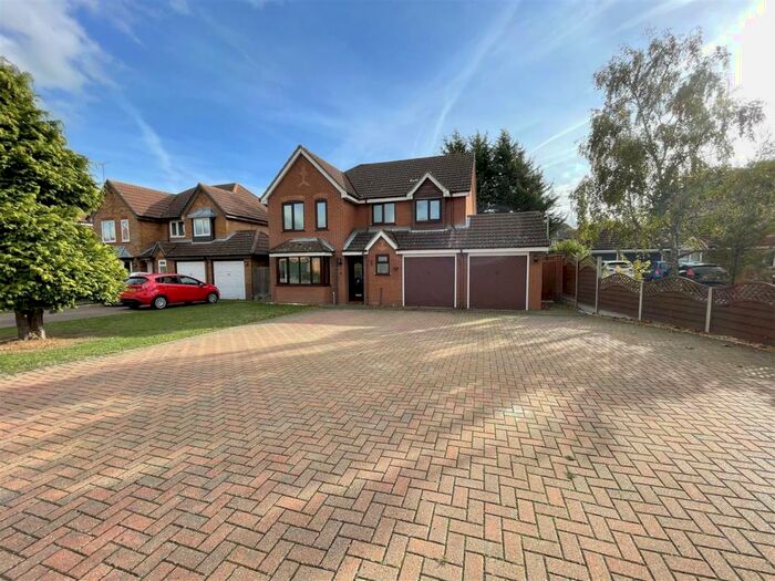 4 Bedroom Detached House To Rent In Fox Lea, Kesgrave, Ipswich, IP5