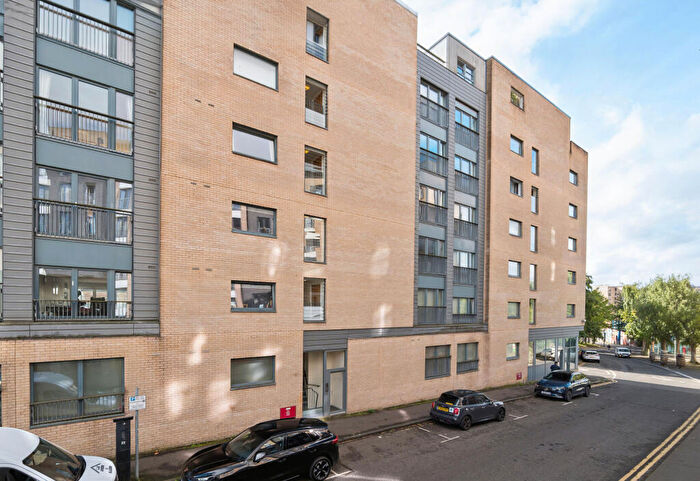 2 Bedroom Flat For Sale In Bell Street, Merchant City, G4