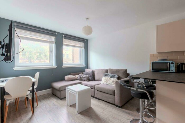2 Bedroom Flat To Rent In P – St Leonards Street, Edinburgh, EH8