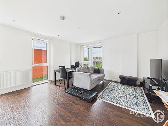 2 Bedroom Flat To Rent In Brannigan Way, Hallington Court, HA8