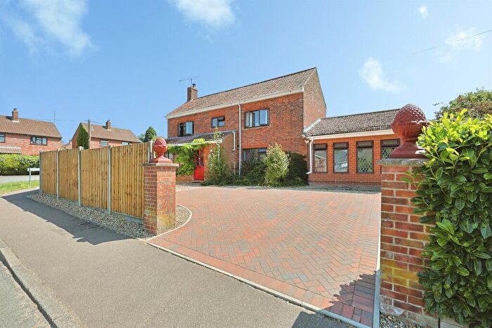 3 Bedroom Detached House For Sale In Chantry Lane, Necton, Swaffham, PE37