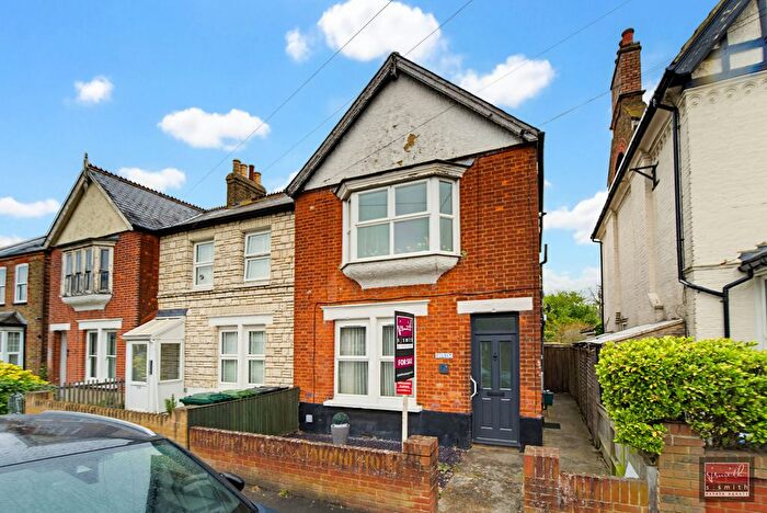 2 Bedroom Maisonette For Sale In Clarendon Road, Ashford, TW15