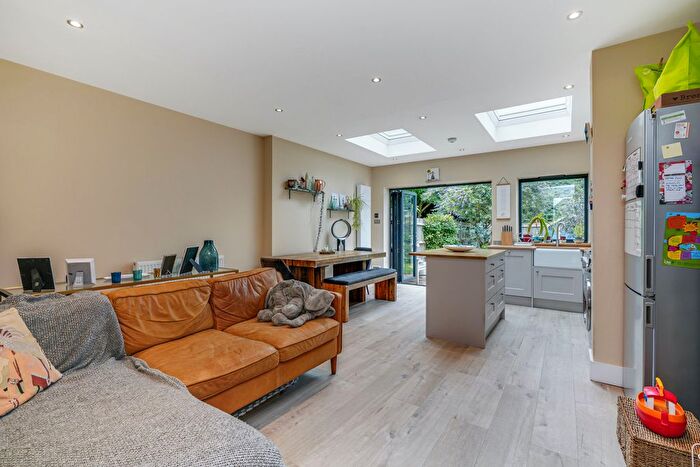 2 Bedroom Terraced House To Rent In Douglas Road, Esher, Surrey, KT10