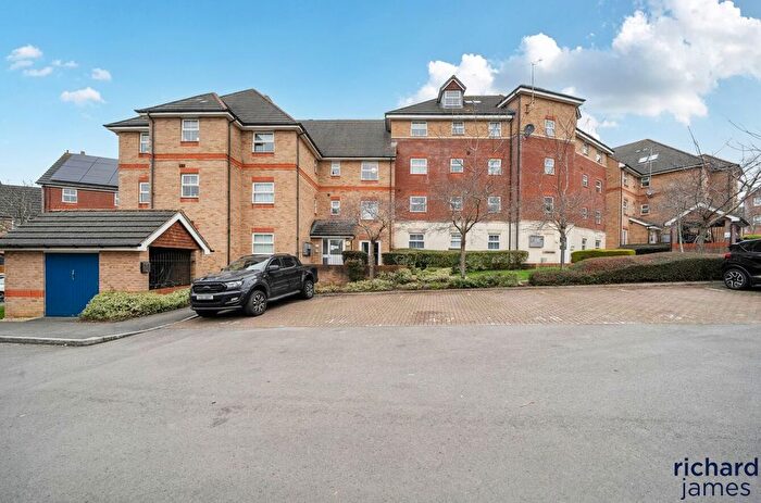 2 Bedroom Flat For Sale In Redhouse, Swindon, SN25