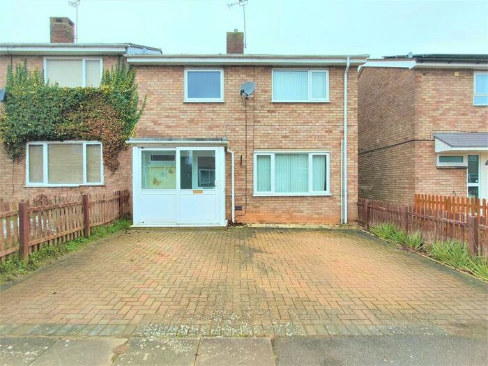 3 Bedroom House To Rent In Oakes Road, Bury St. Edmunds, IP32