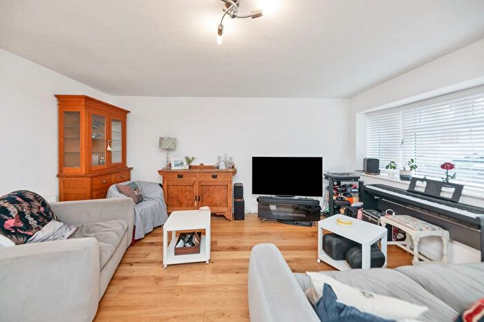 3 Bedroom Terraced House For Sale In Kingston Vale, Royston, SG8