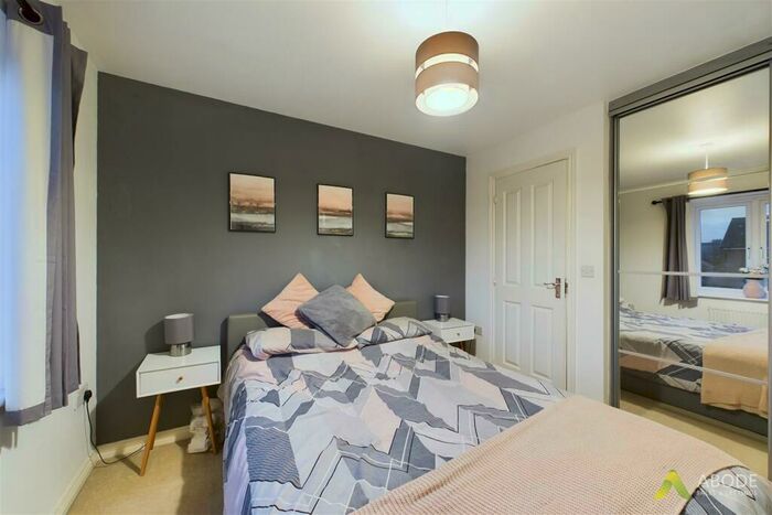 3 Bedroom End Of Terrace House For Sale In Hevea Road, Horninglow, DE13