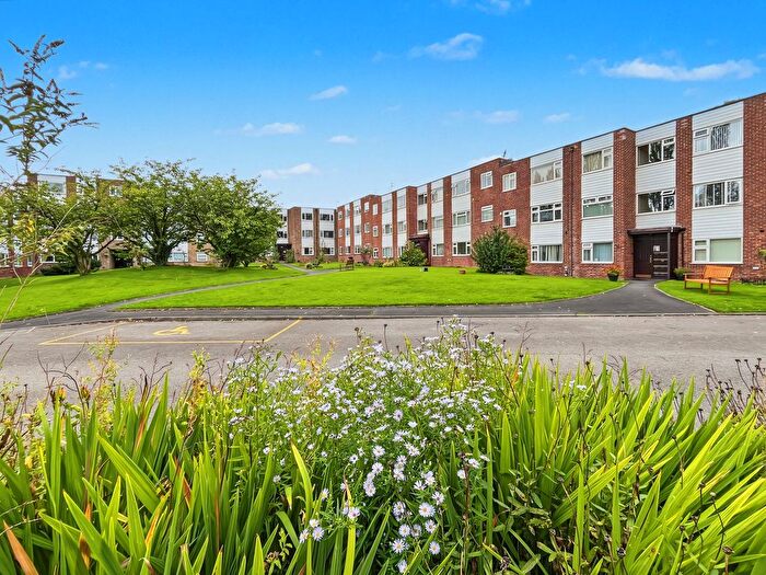 1 Bedroom Flat For Sale In Pole Lane, Bury, BL9