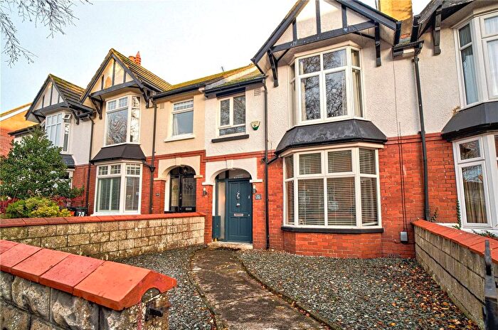 4 Bedroom Terraced House For Sale In The Mall, Old Town, Swindon, SN1