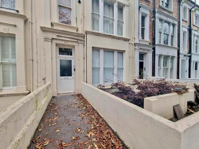 2 Bedroom Flat To Rent In Goldstone Villas, Hove, BN3