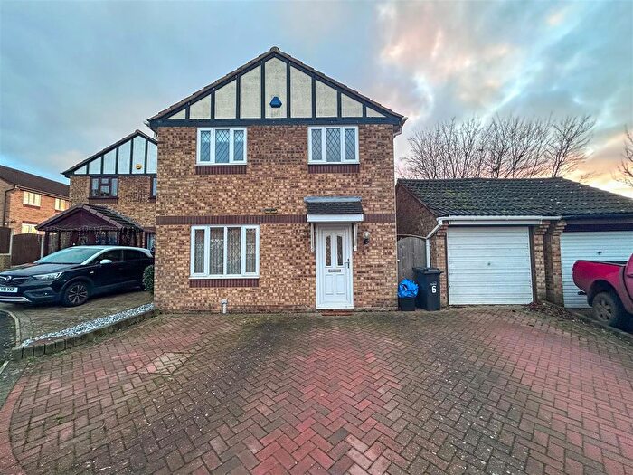 4 Bedroom Detached House For Sale In Chaucer Close, Stourbridge, DY8