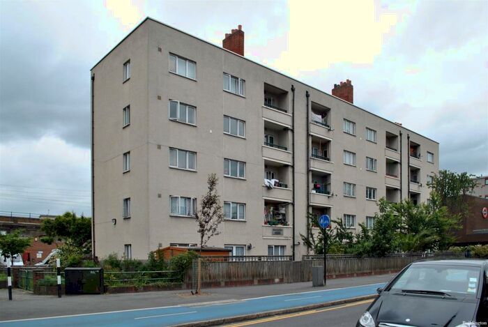 4 Bedroom Flat To Rent In Cornwall Street, London, E1