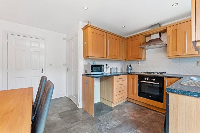 3 Bedroom End Of Terrace House For Sale In Shaw Gardens, Gedling, Nottingham, Nottinghamshire, NG4