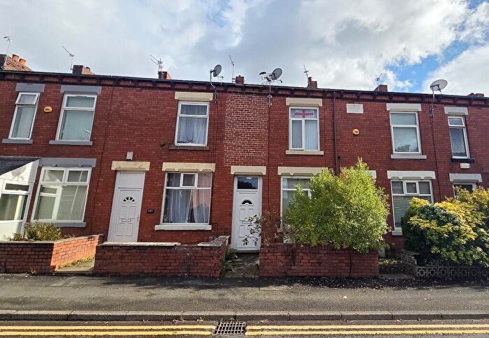 4 Bedroom Terraced House For Sale In Coalshaw Green Road, Oldham, Greater Manchester, OL9