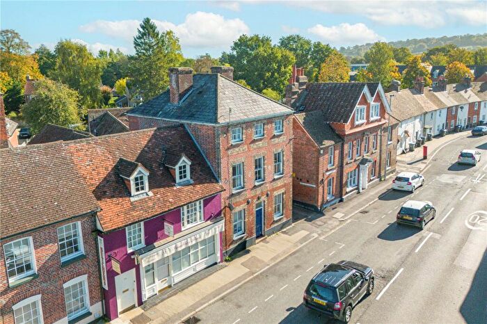 2 Bedroom Apartment For Sale In London Road, Marlborough, Wiltshire, SN8