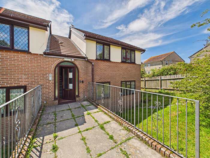 2 Bedroom Flat For Sale In St. Martins Close, East Looe, Cornwall, PL13