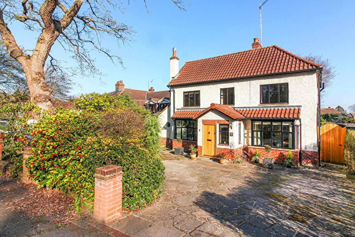 4 Bedroom Detached House For Sale In Piercing Hill, Theydon Bois, CM16