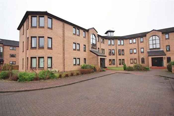 2 Bedroom Flat To Rent In Burgh Hall Street, Glasgow, G11