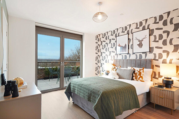 2 Bedroom Apartment To Rent In The Oakgate, KT22