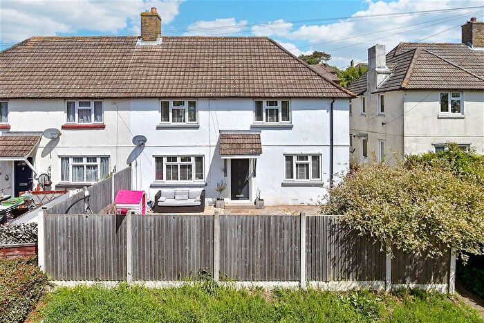 3 Bedroom Semi Detached House For Sale In Knights Way, Dover, Kent, CT16