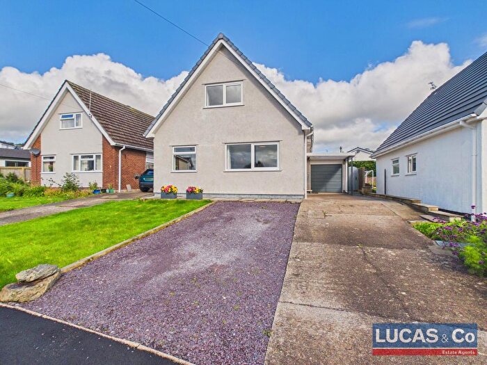 3 Bedroom Property For Sale In Lon Isaf, Menai Bridge, LL59