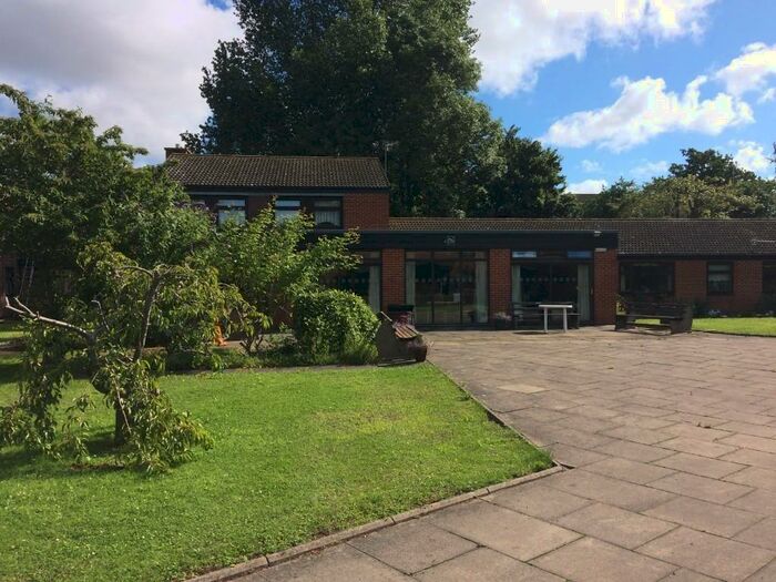 1 Bedroom Flat To Rent In Vicarage Gardens, Grimsby, Lincolnshire, DN34