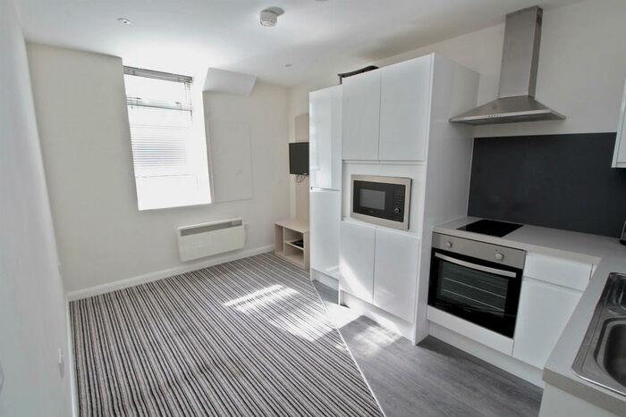 1 Bedroom Apartment To Rent In Centre Court, Paragon Street, HU1