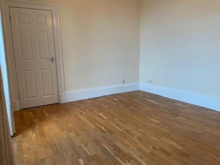 2 Bedroom Flat To Rent In Main Road, Fairlie, North Ayrshire, KA29