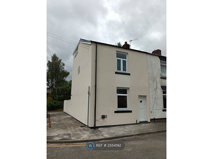 3 Bedroom End Of Terrace House To Rent In Woodhill Street, Bury, BL8