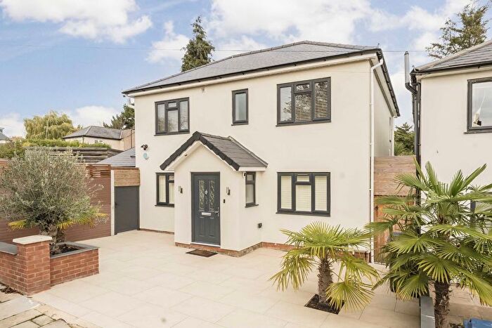4 Bedroom Detached House For Sale In Brassie Avenue, Acton, W3